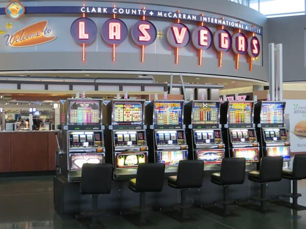 01_Airport-Las-Vegas