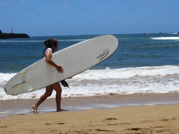 06_Kalapaki-Shoreline-Nawiliwili-Hawaii-Kauai-Surfergirl