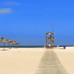 01_Rote-Flagge-Badestrand-Boa-Vista-Kapverden
