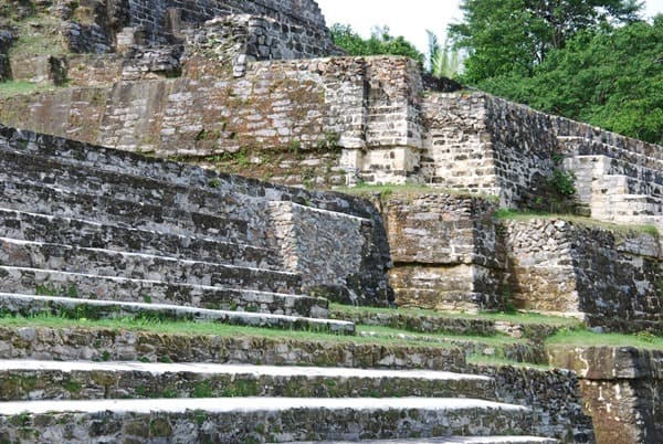 09_Stufen-Maya-Tempel-Altun-Ha-Belize