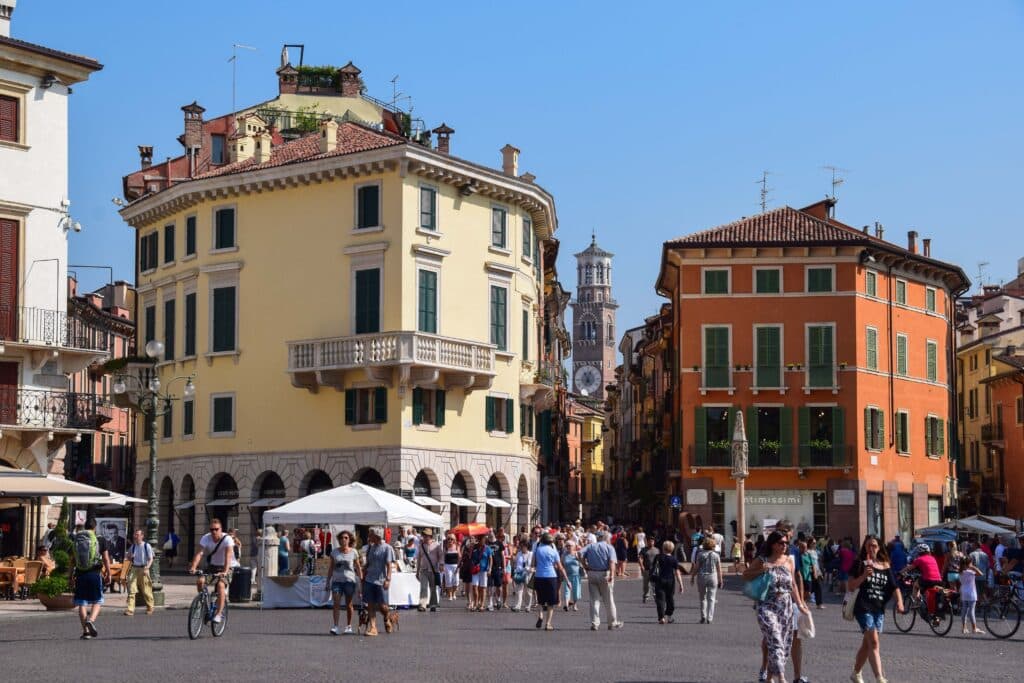 Piazza Bra Shoppingmeile Via Giuseppe Mazzini Verona Italien