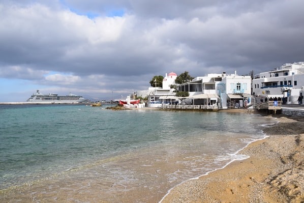 03_Kreuzfahrtschiff-Vision-of-the-Seas-Mykonos-Stadt-Fischerhafen-Griechenland