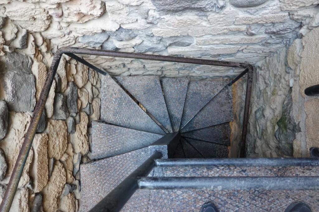 Treppen im Turm Torre Spagnola di San Giovanni di Sinis Halbinsel Sardinien