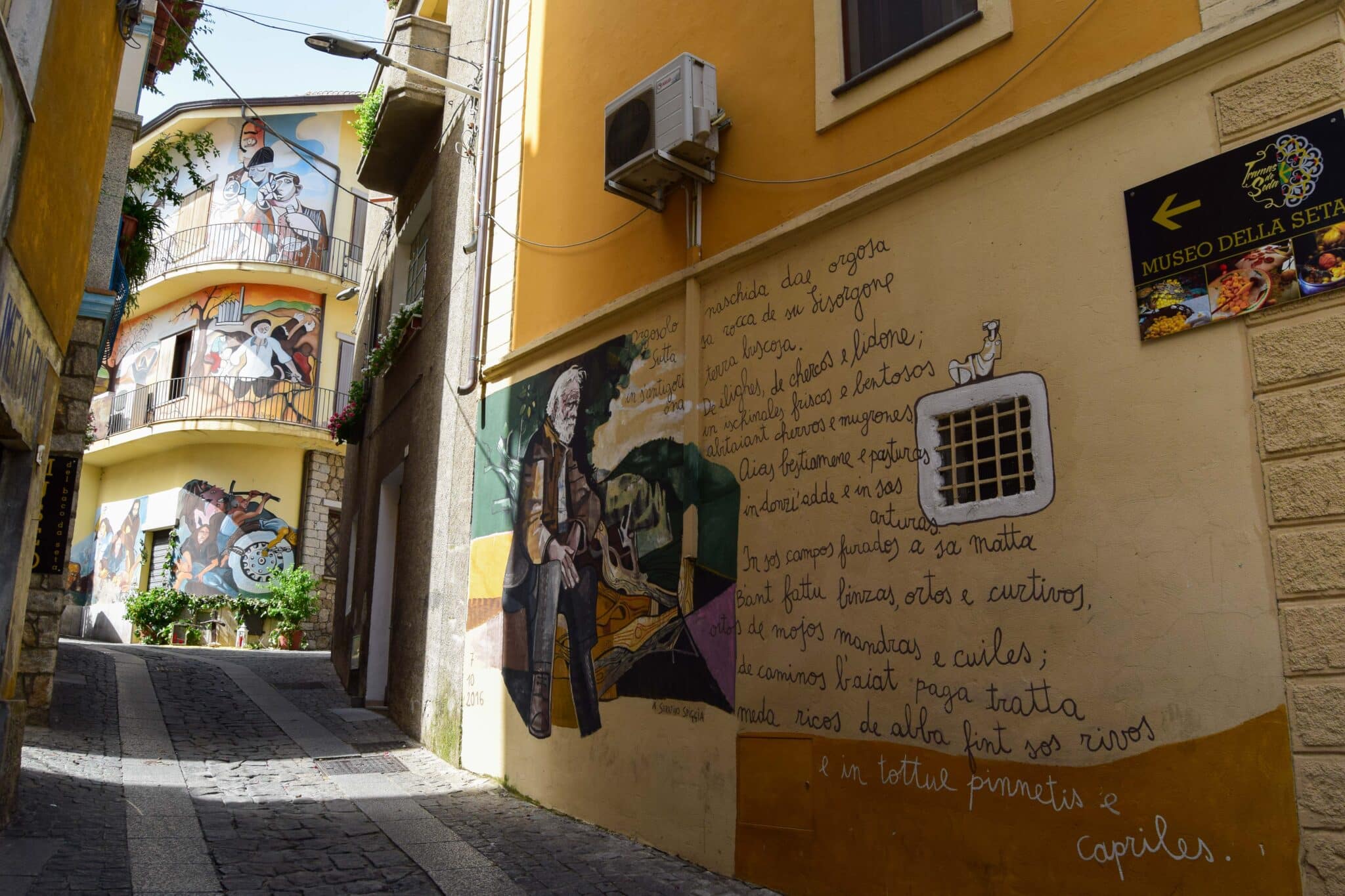 Wandmalereien Murales Orgosolo Sardinien Italien